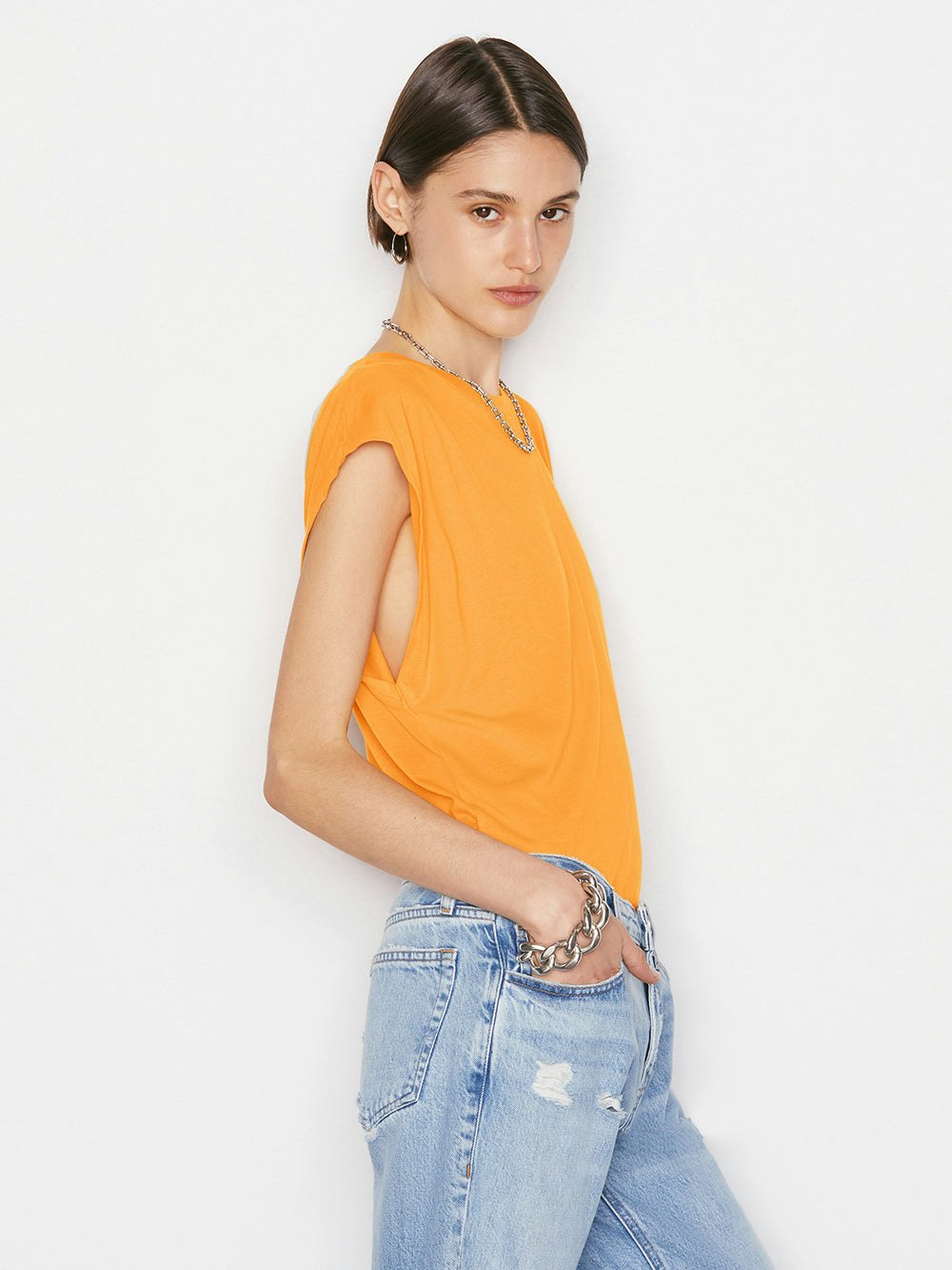 tee side view